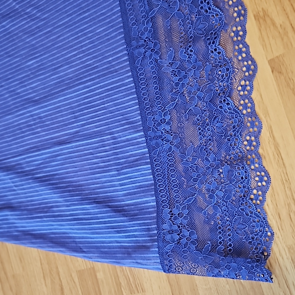 Blue Slip - Picture 2 of 5